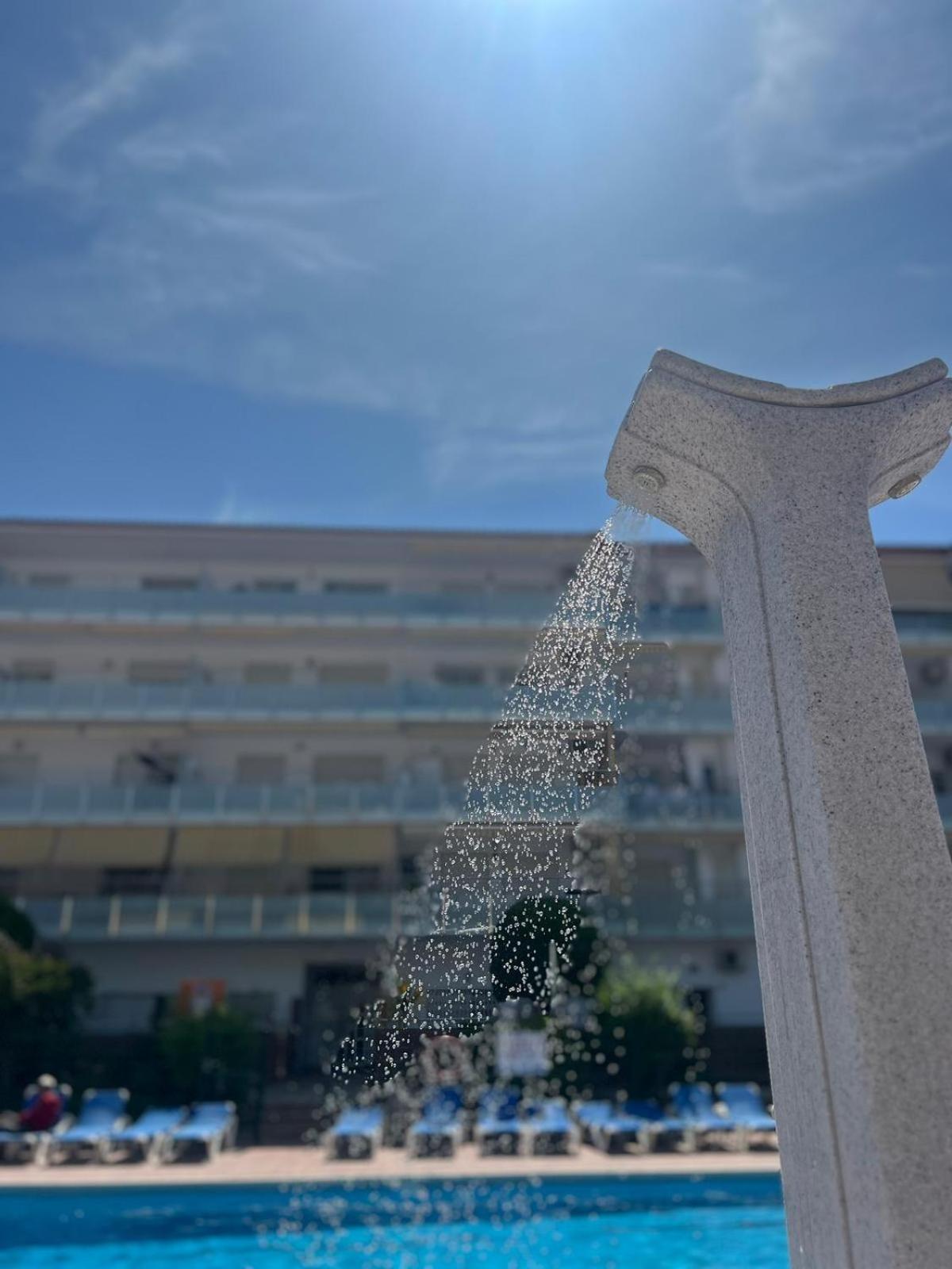 Apcostas Els Pins Lotus Apartment Blanes Luaran gambar