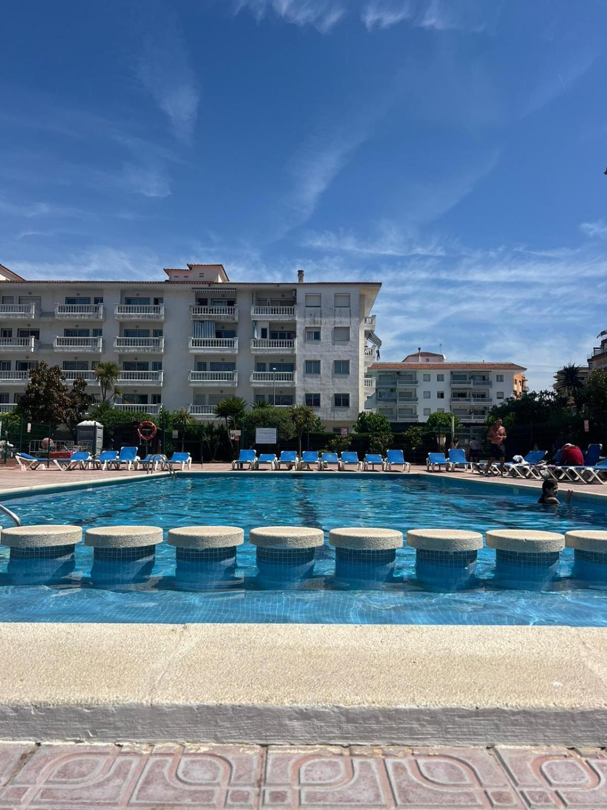 Apcostas Els Pins Lotus Apartment Blanes Luaran gambar