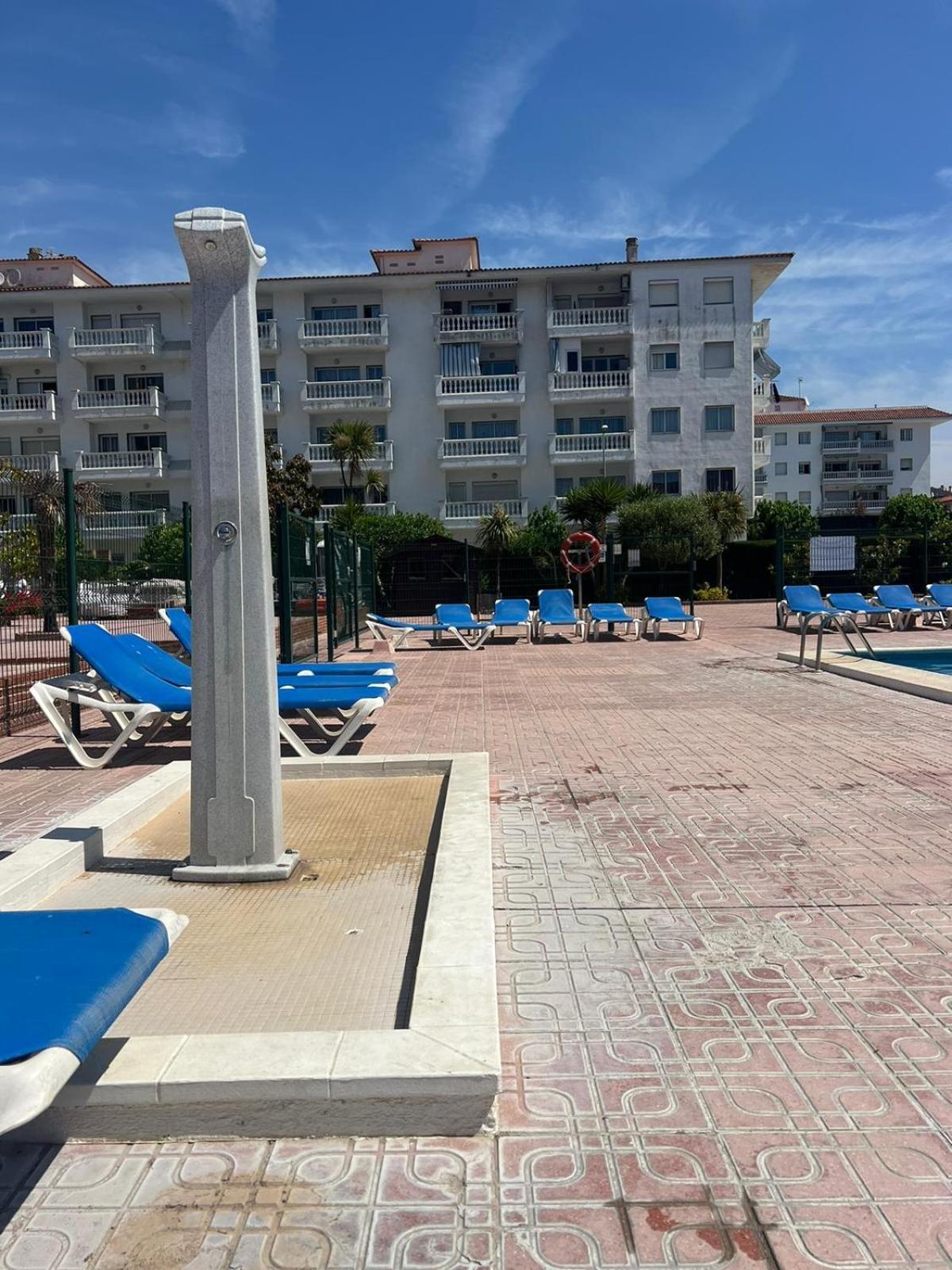 Apcostas Els Pins Lotus Apartment Blanes Luaran gambar