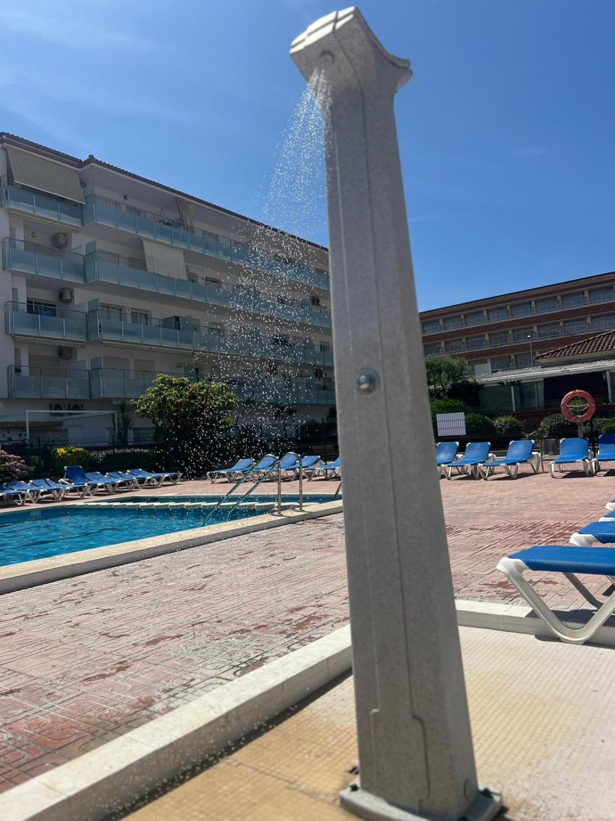 Apcostas Els Pins Lotus Apartment Blanes Luaran gambar